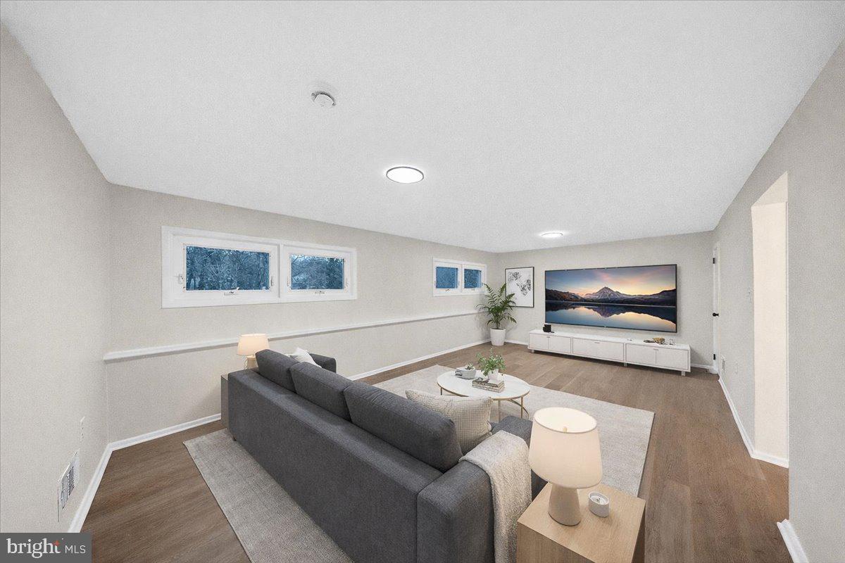 RADNOR GREEN - Residential