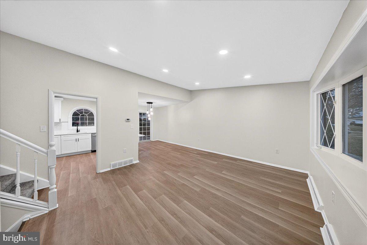 RADNOR GREEN - Residential