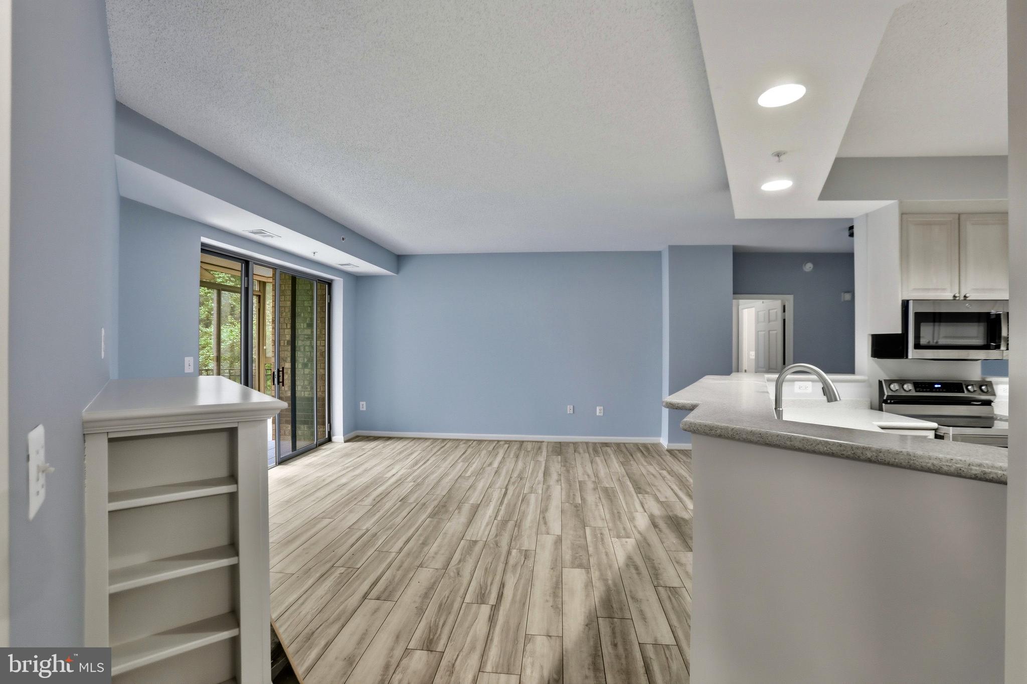 RIVERVIEW AT LANSDOWNE WOODS - Residential