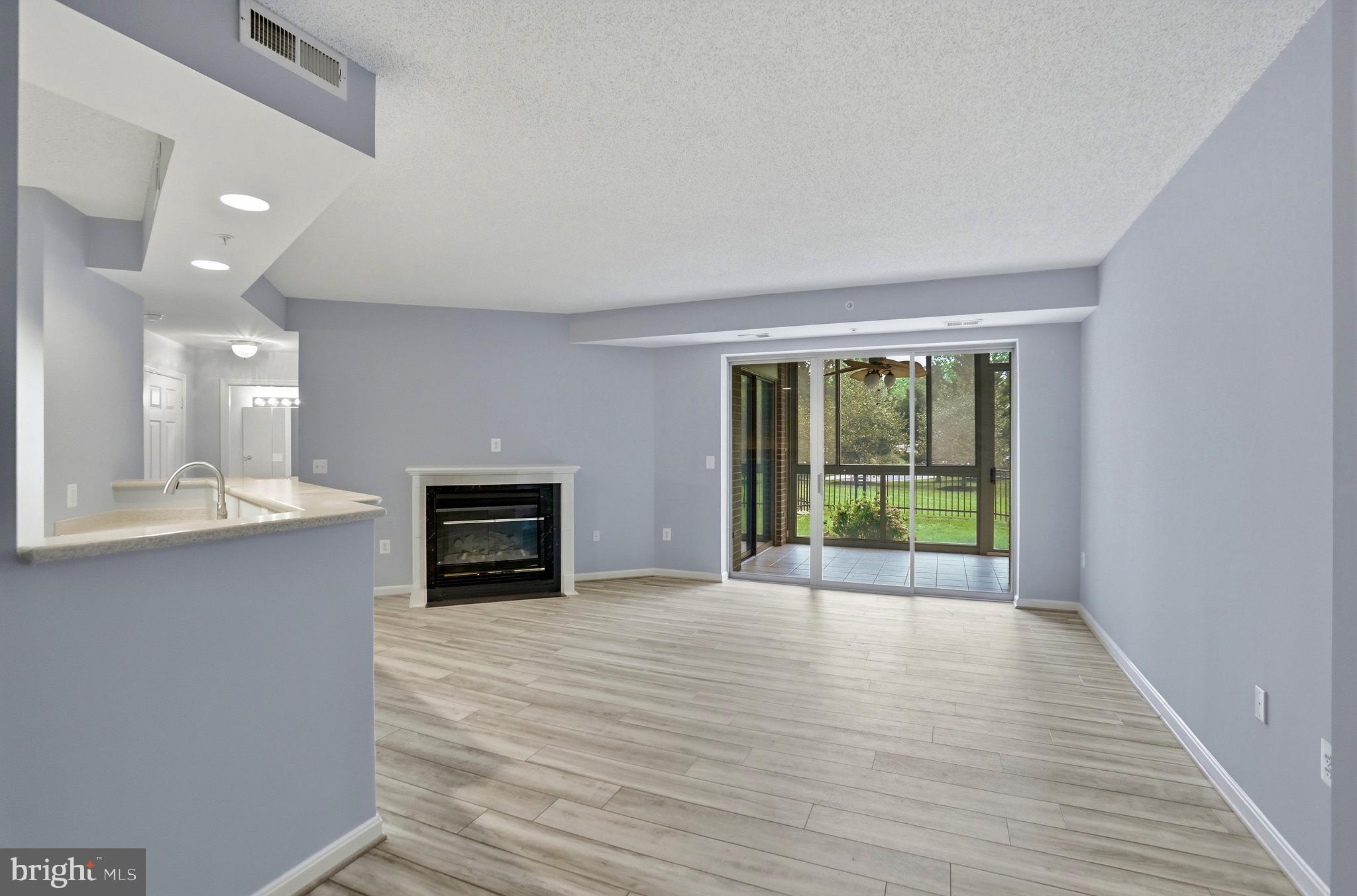 RIVERVIEW AT LANSDOWNE WOODS - Residential