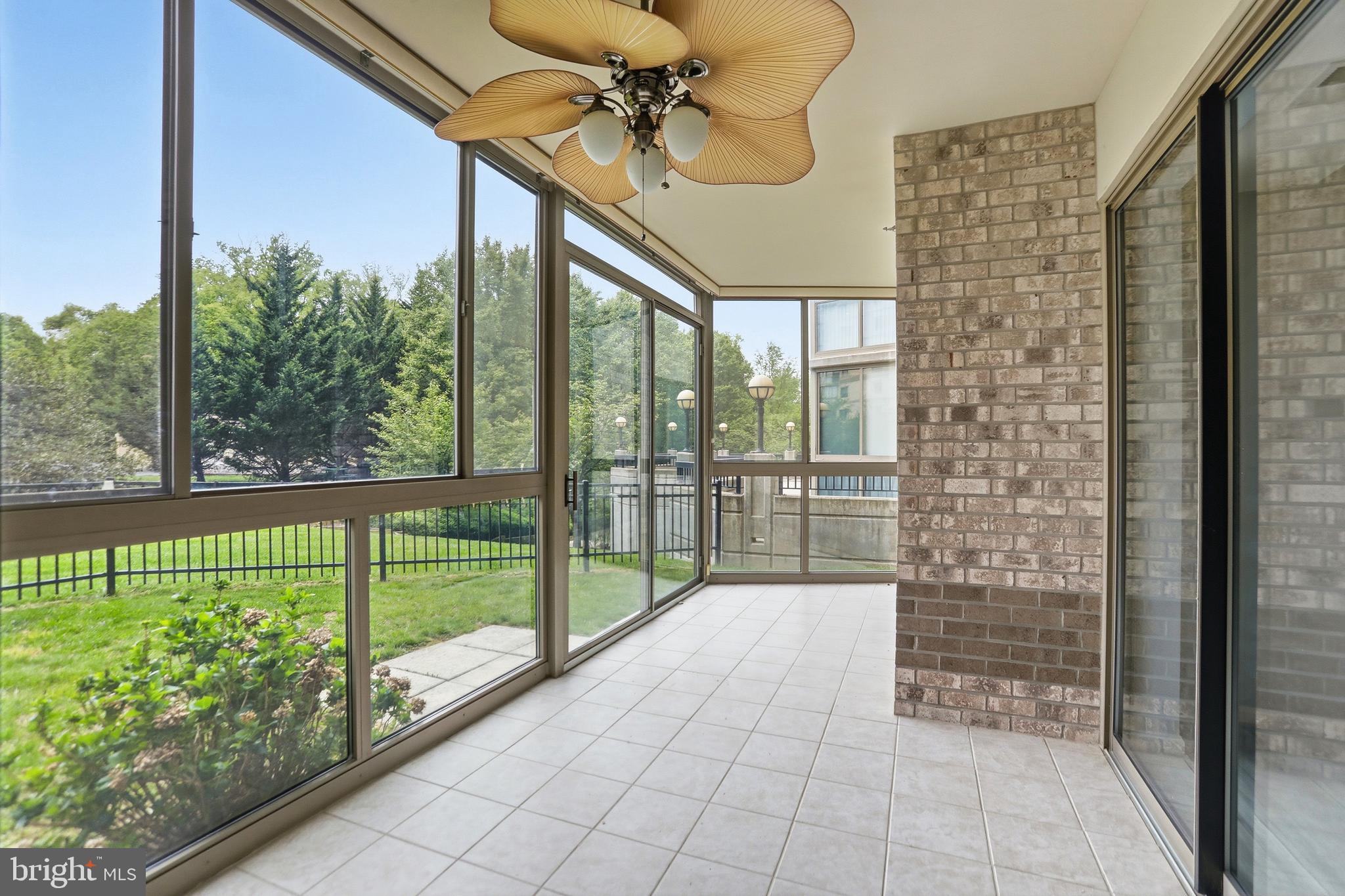 RIVERVIEW AT LANSDOWNE WOODS - Residential