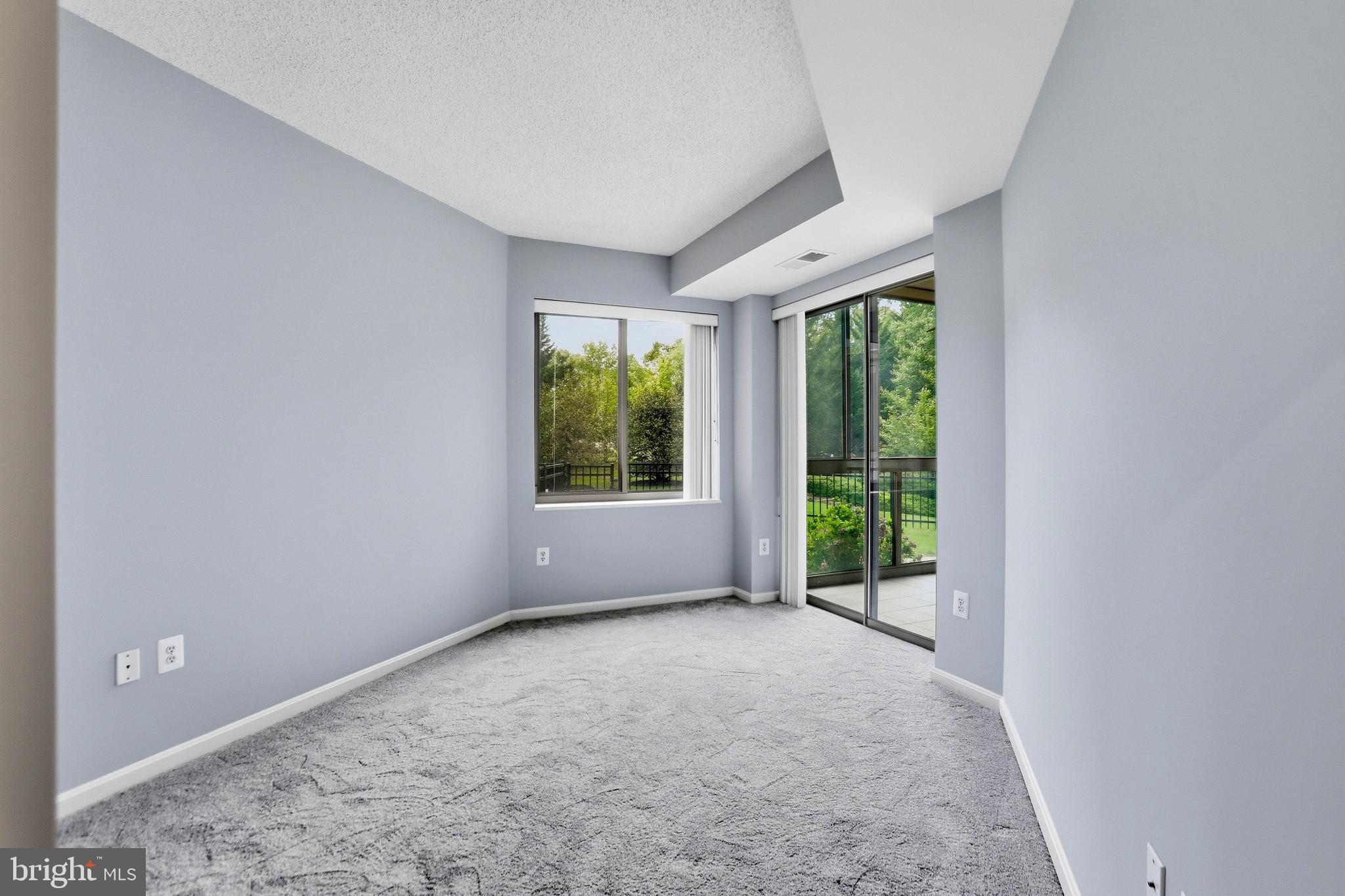 RIVERVIEW AT LANSDOWNE WOODS - Residential