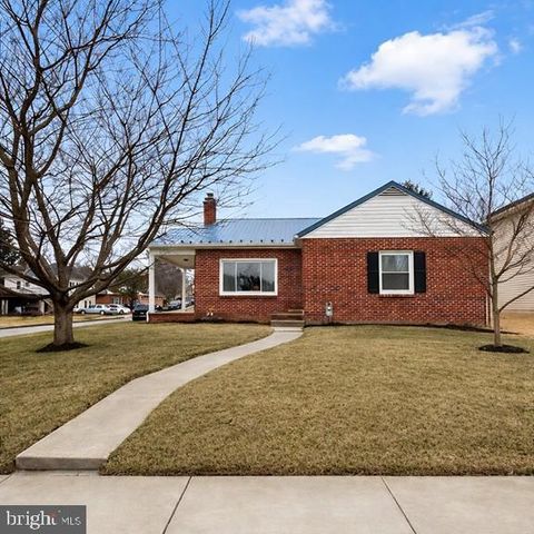 Homes For Sale - 301 Avon Road<br/> HAGERSTOWN, MD 21740