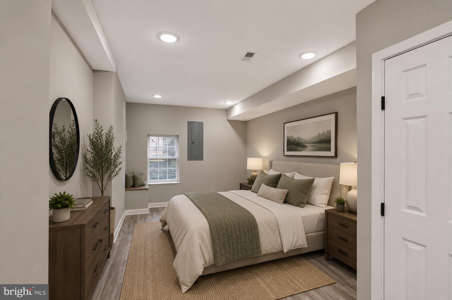 BROADWAY EAST - Residential