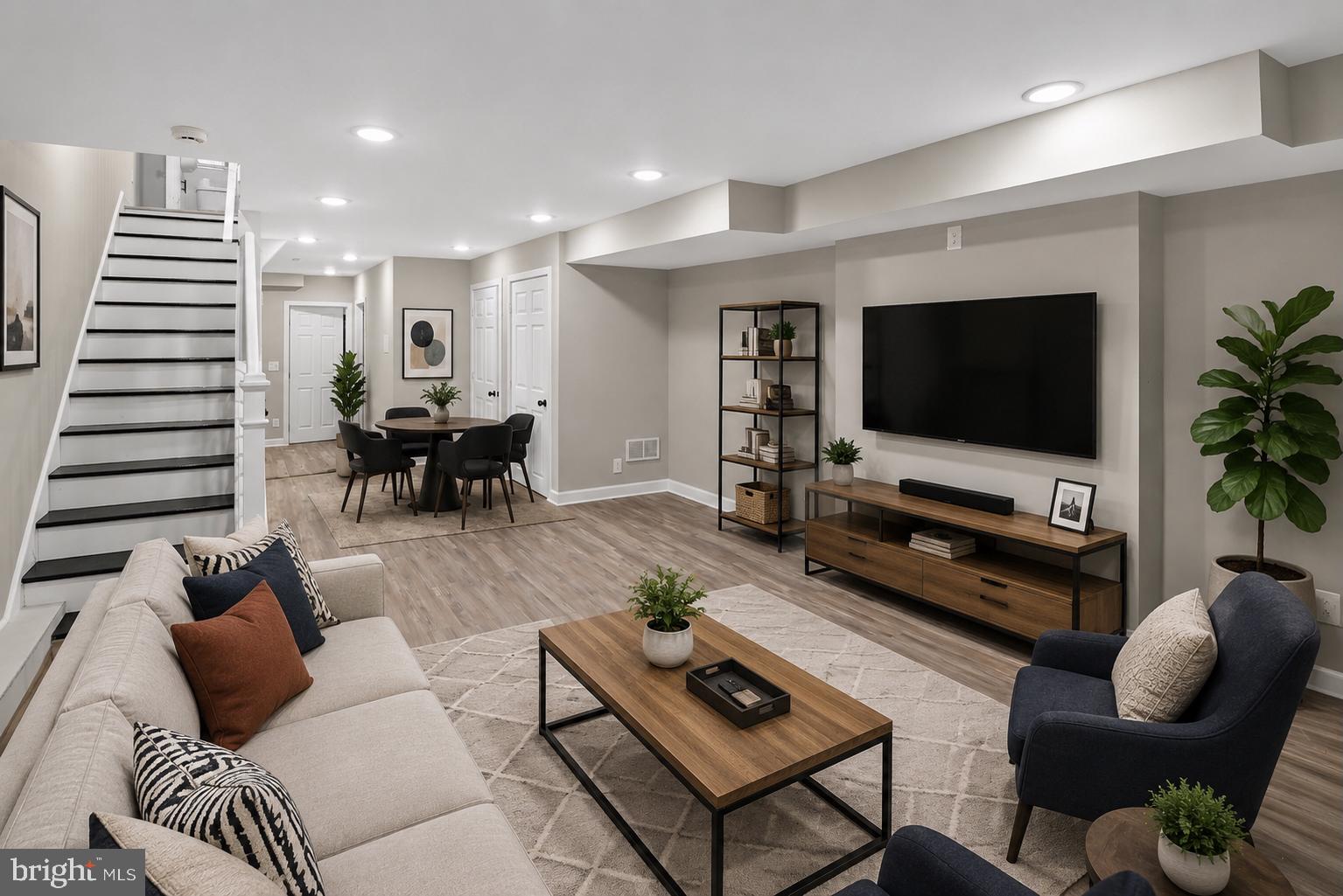 BROADWAY EAST - Residential