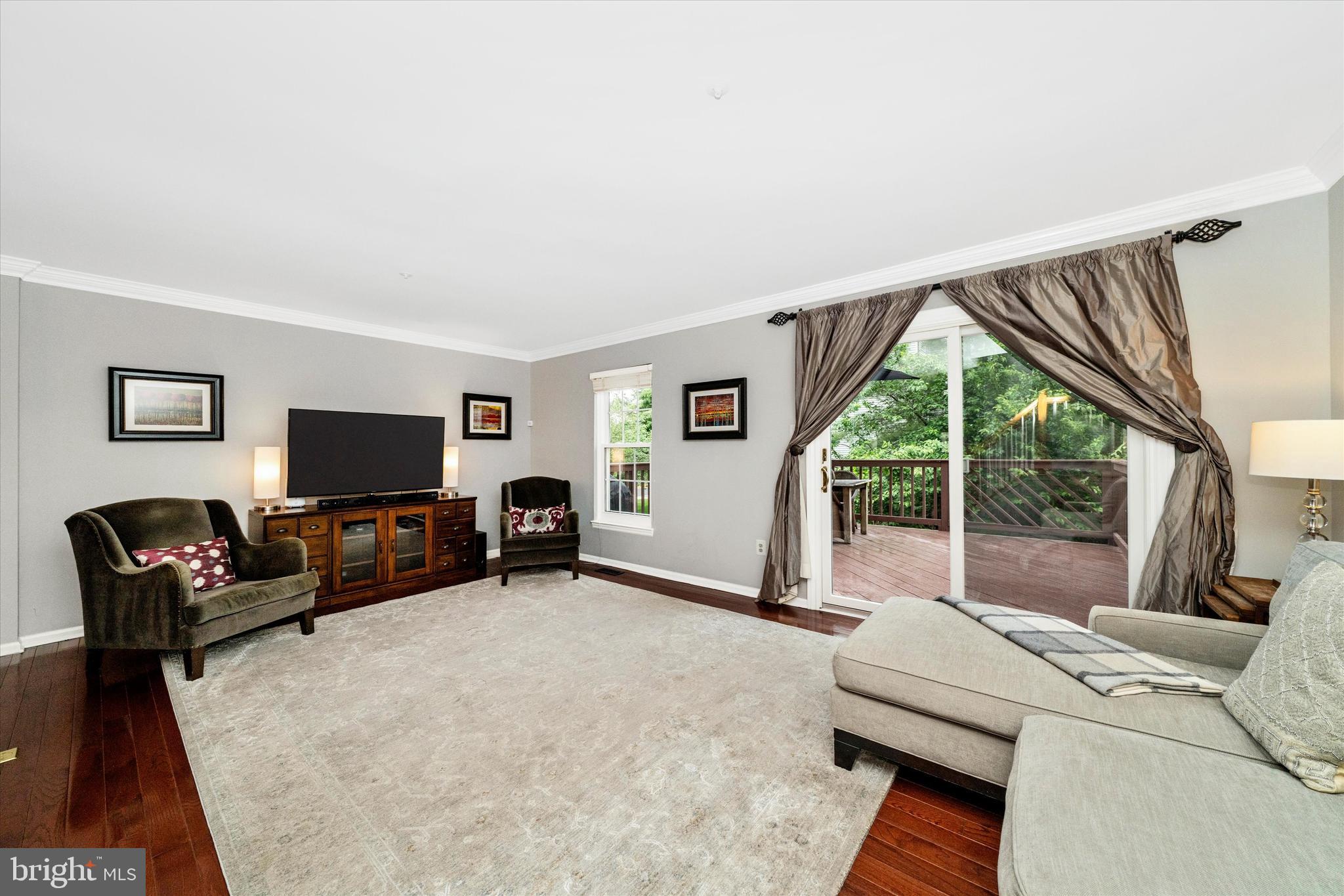 JAMES CREEK - Residential