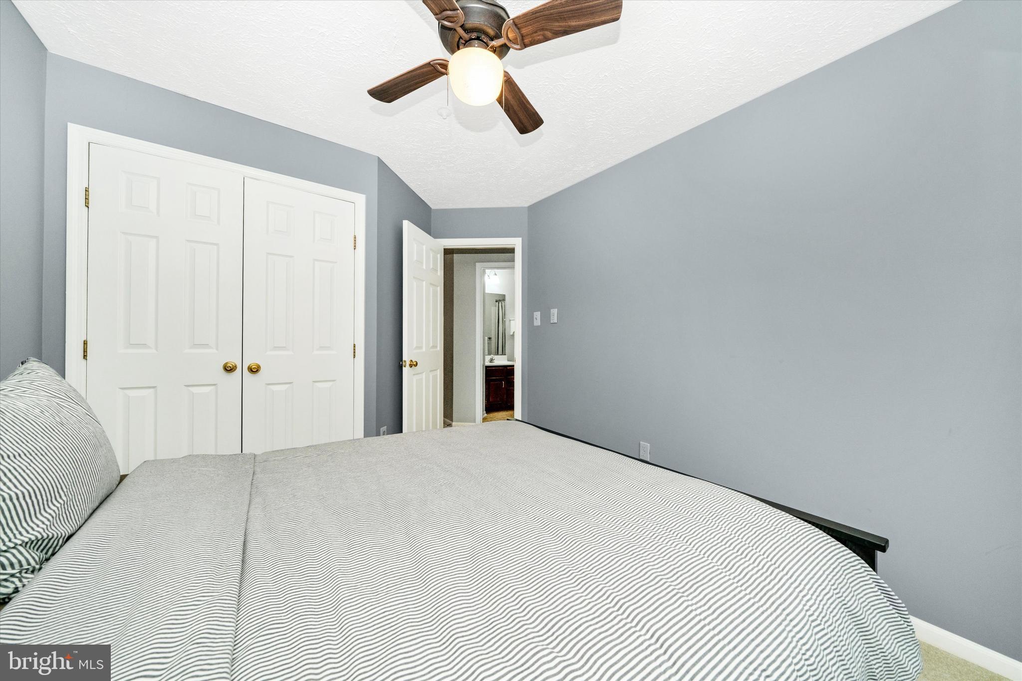 JAMES CREEK - Residential
