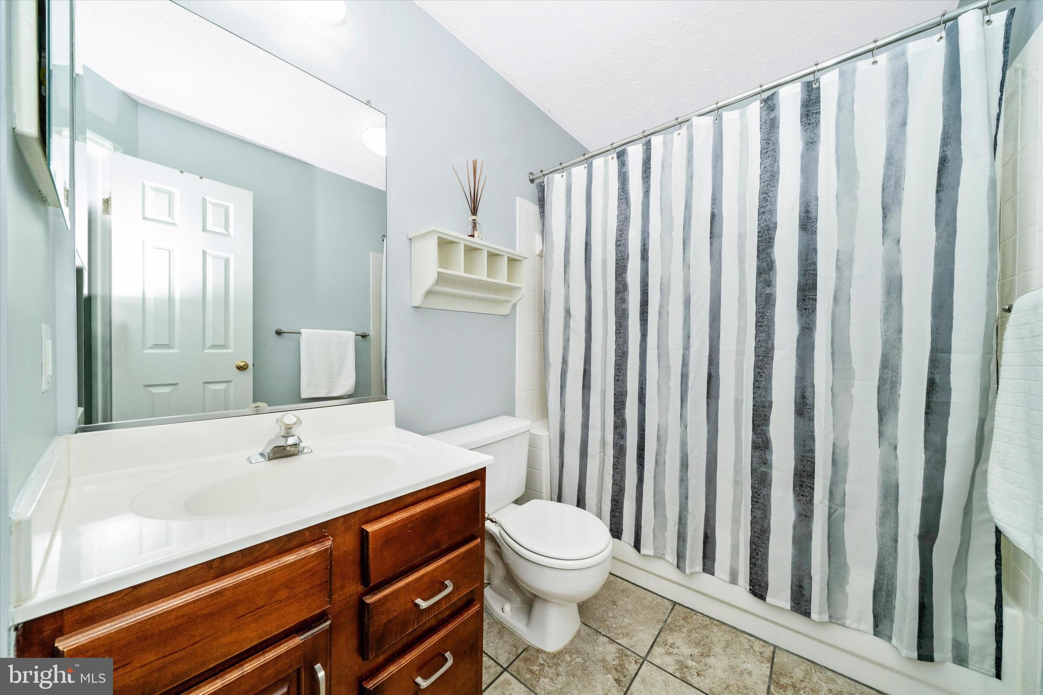 JAMES CREEK - Residential