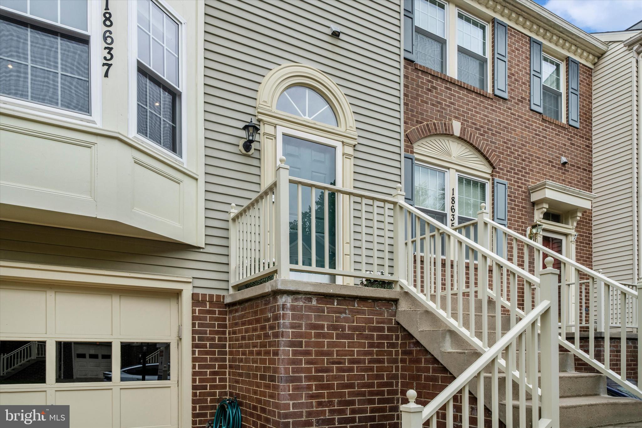 JAMES CREEK - Residential