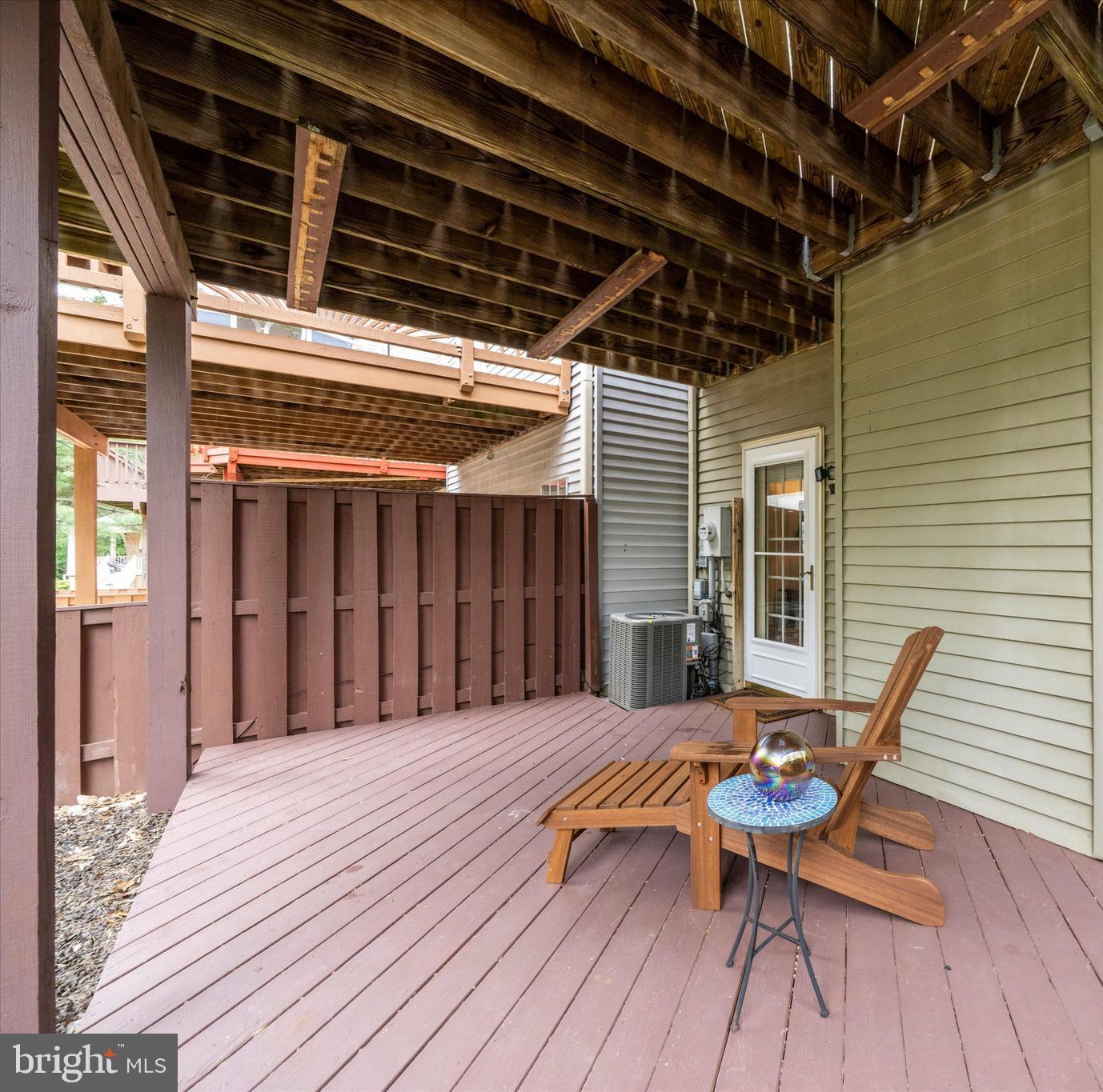 JAMES CREEK - Residential