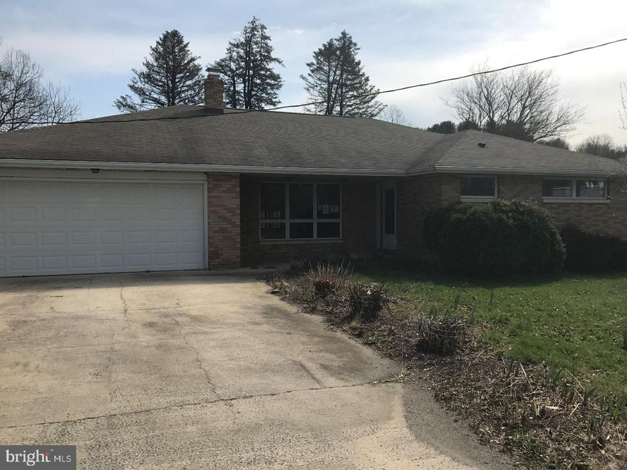 Beautiful Brick Ranch Home in Fantastic location.  Hardwood Floors and ceramic tile.  Three spacious bedrooms, 2 and a half baths, main floor laundry.  Enjoy the sunshine in the family room with huge windows and vaulted ceilings.  Trex Deck, Central Air Conditioning, 2 Car Garage, and private back yard.  See photos