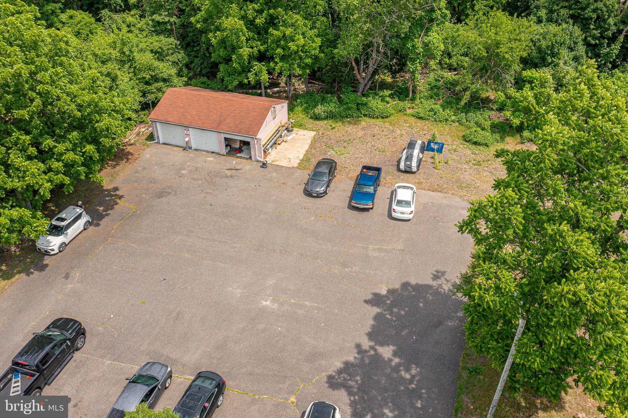 219 WHITE HORSE PIKE