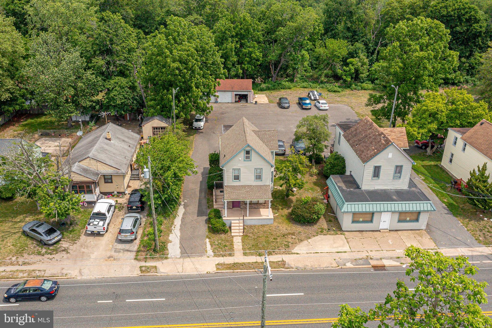 219 WHITE HORSE PIKE