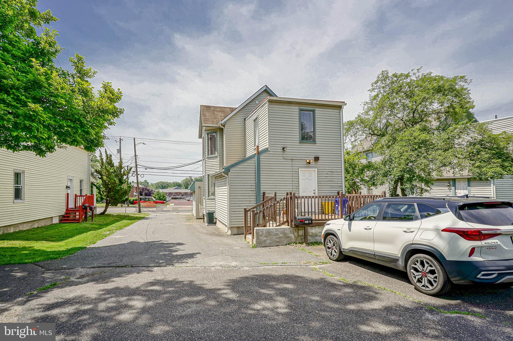219 WHITE HORSE PIKE