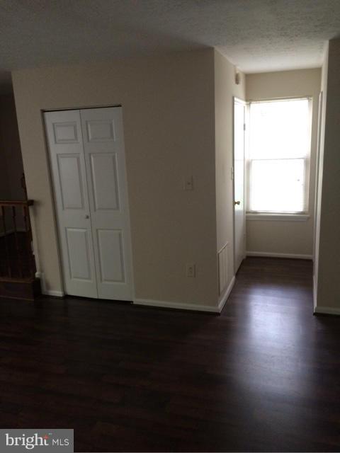 GLEN ORA - PLAT 9 - Residential Lease