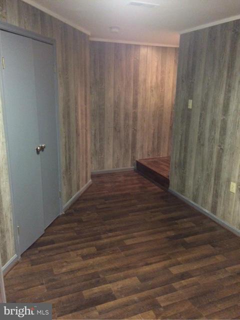 GLEN ORA - PLAT 9 - Residential Lease