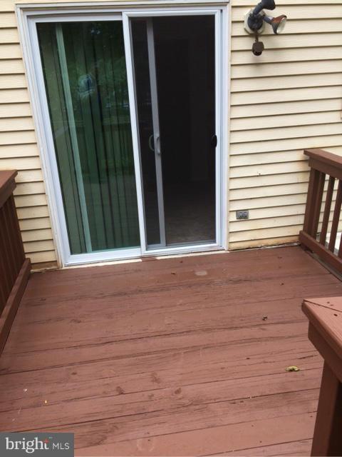 GLEN ORA - PLAT 9 - Residential Lease