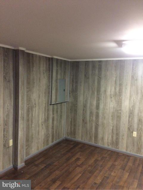 GLEN ORA - PLAT 9 - Residential Lease