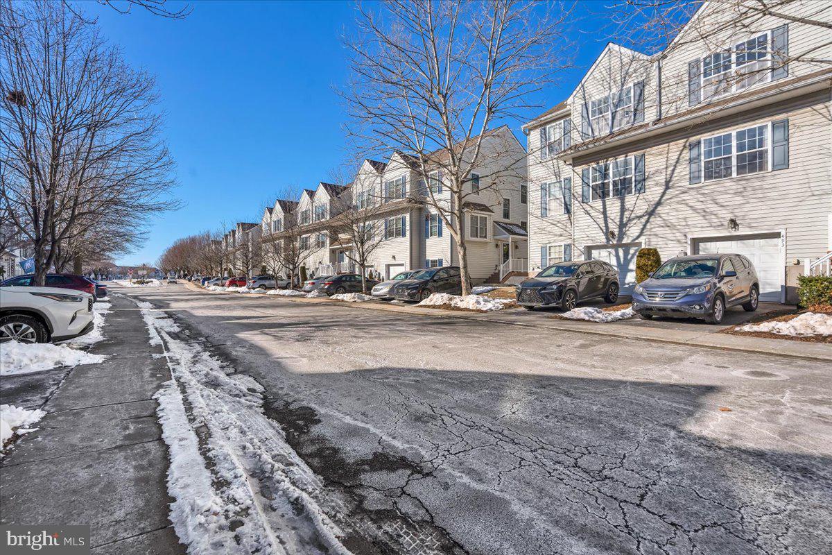 FRENCH CREEK TOWNH - Residential