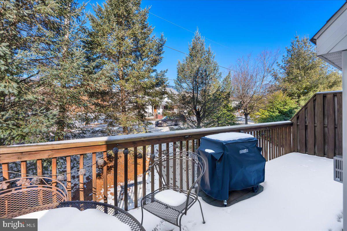 FRENCH CREEK TOWNH - Residential