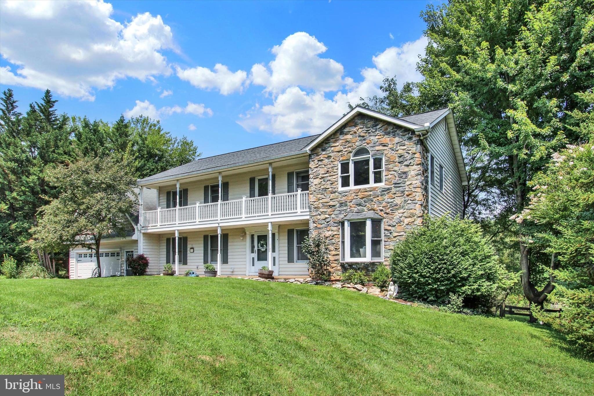 875 MOUNT CARMEL ROAD