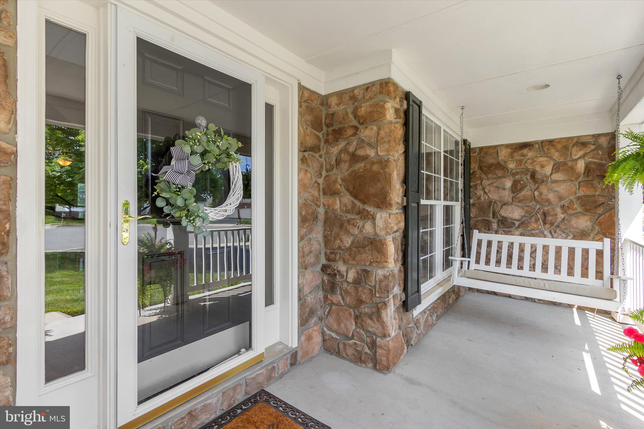 125 CLAUDE COURT SE