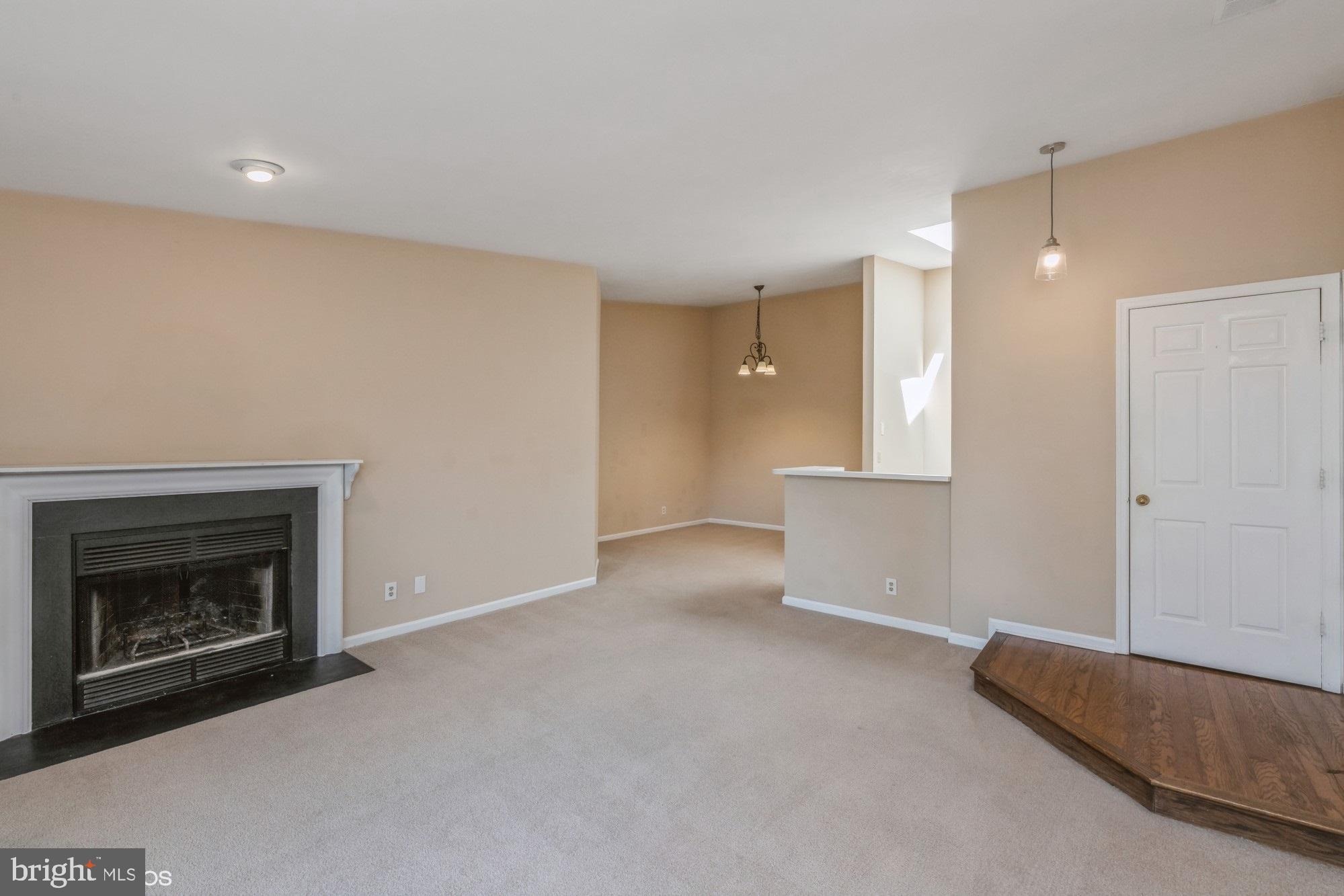 STRATFORD PLACE AT KINGS - Residential Lease