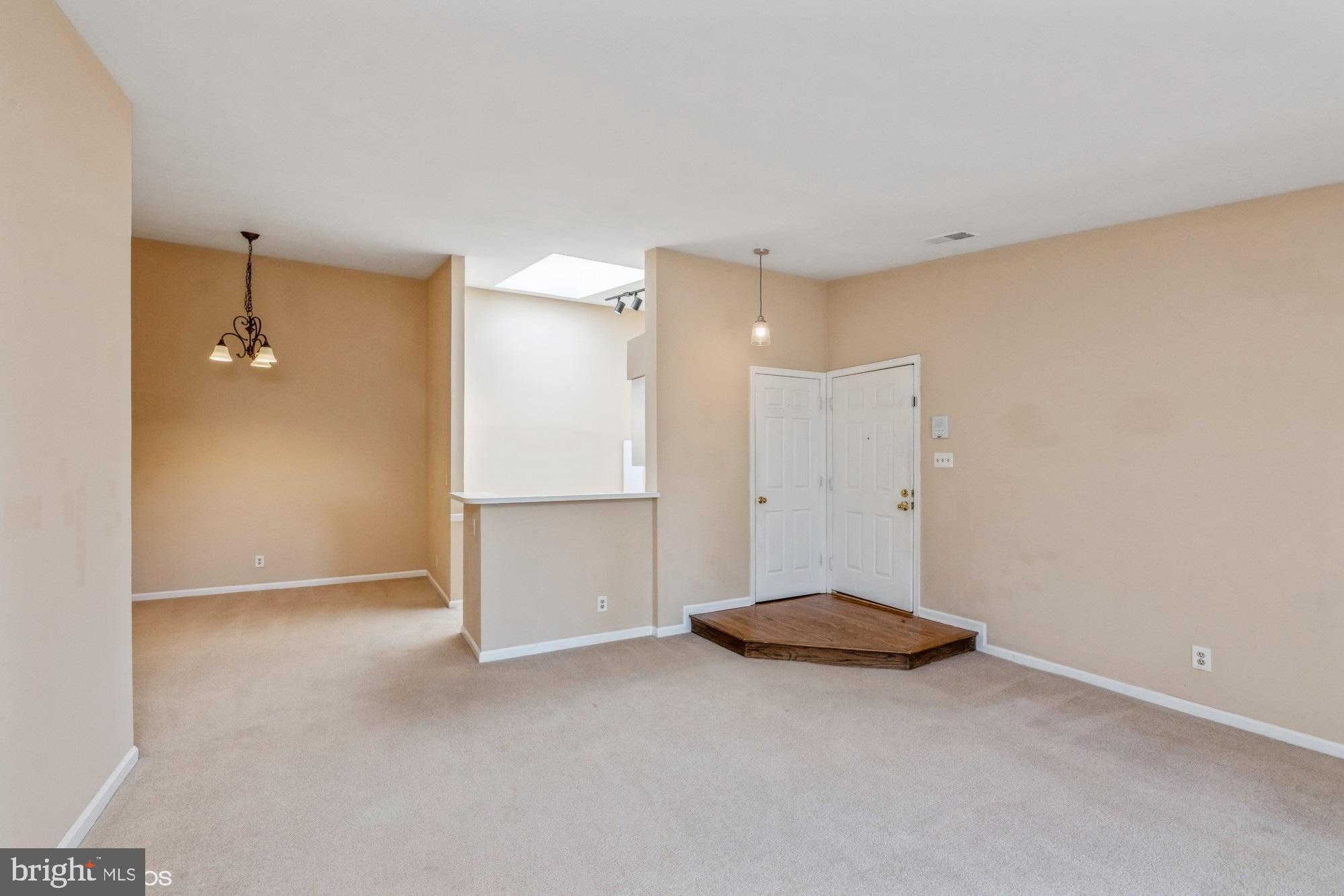 STRATFORD PLACE AT KINGS - Residential Lease