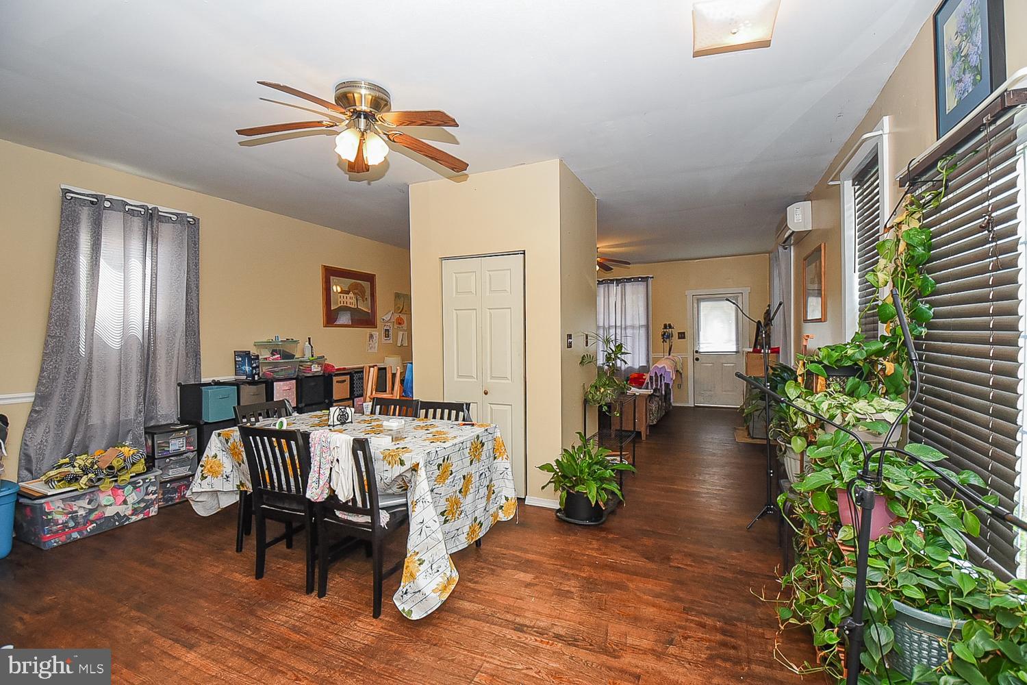 WEST END - Residential