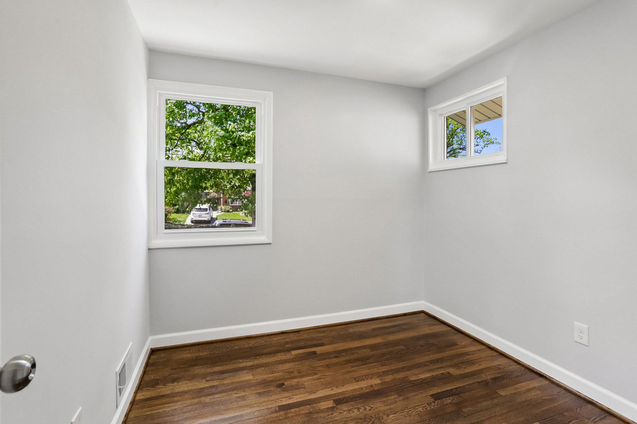 GREENWOOD KNOLLS - Residential