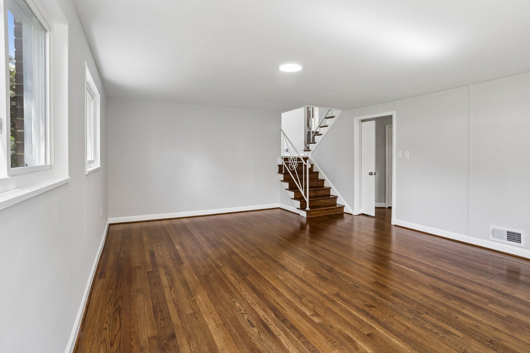 GREENWOOD KNOLLS - Residential