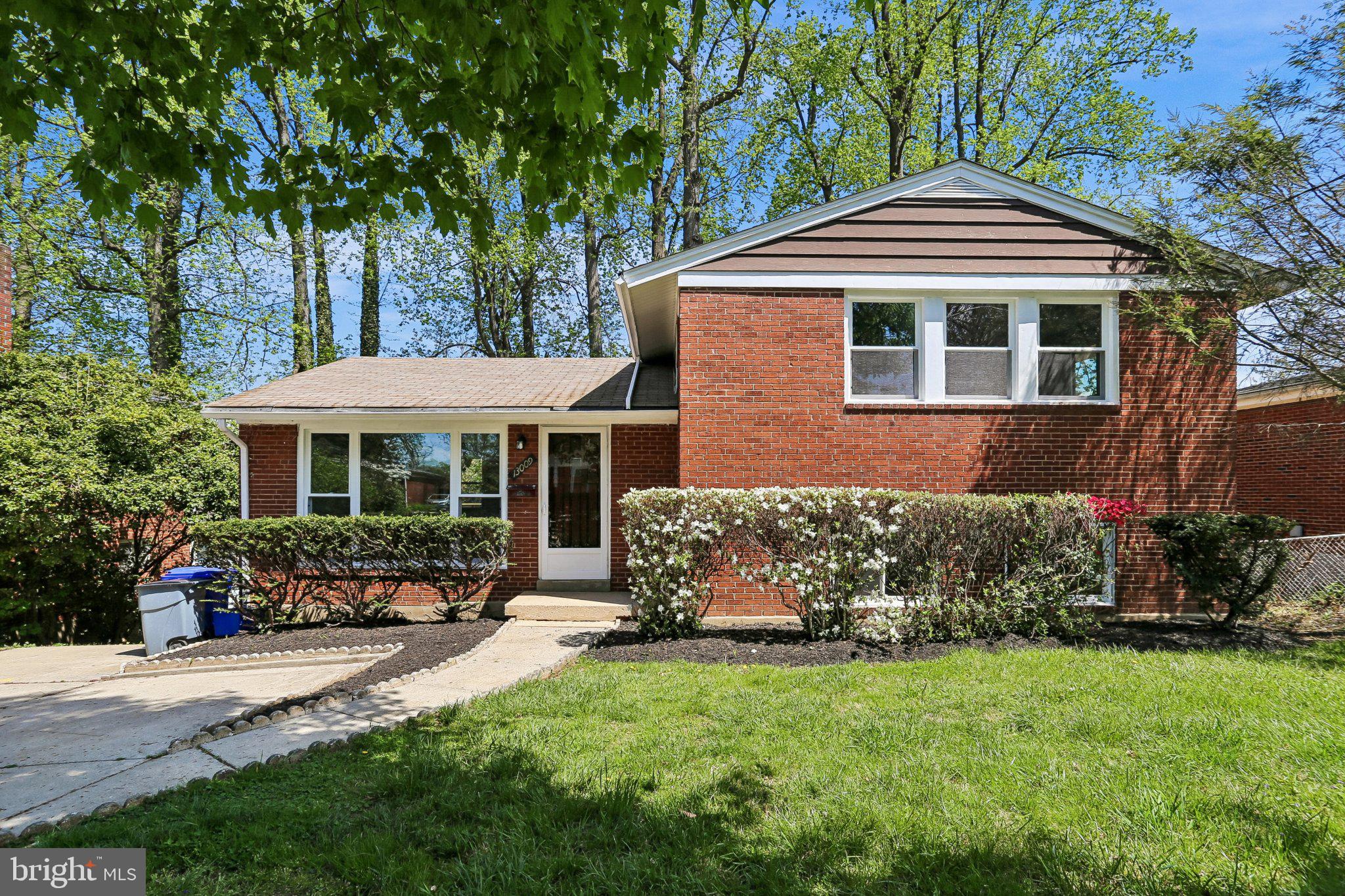 GREENWOOD KNOLLS - Residential