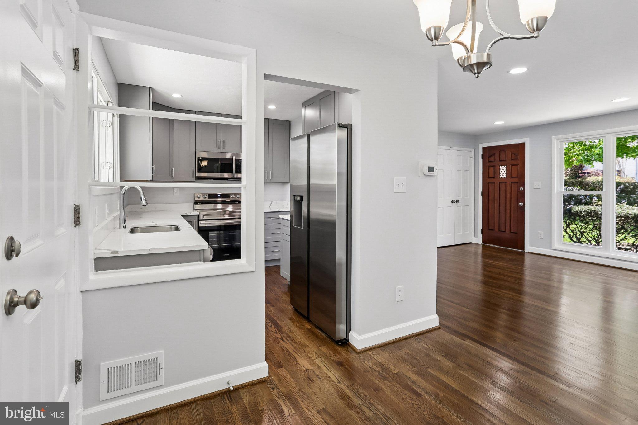 GREENWOOD KNOLLS - Residential