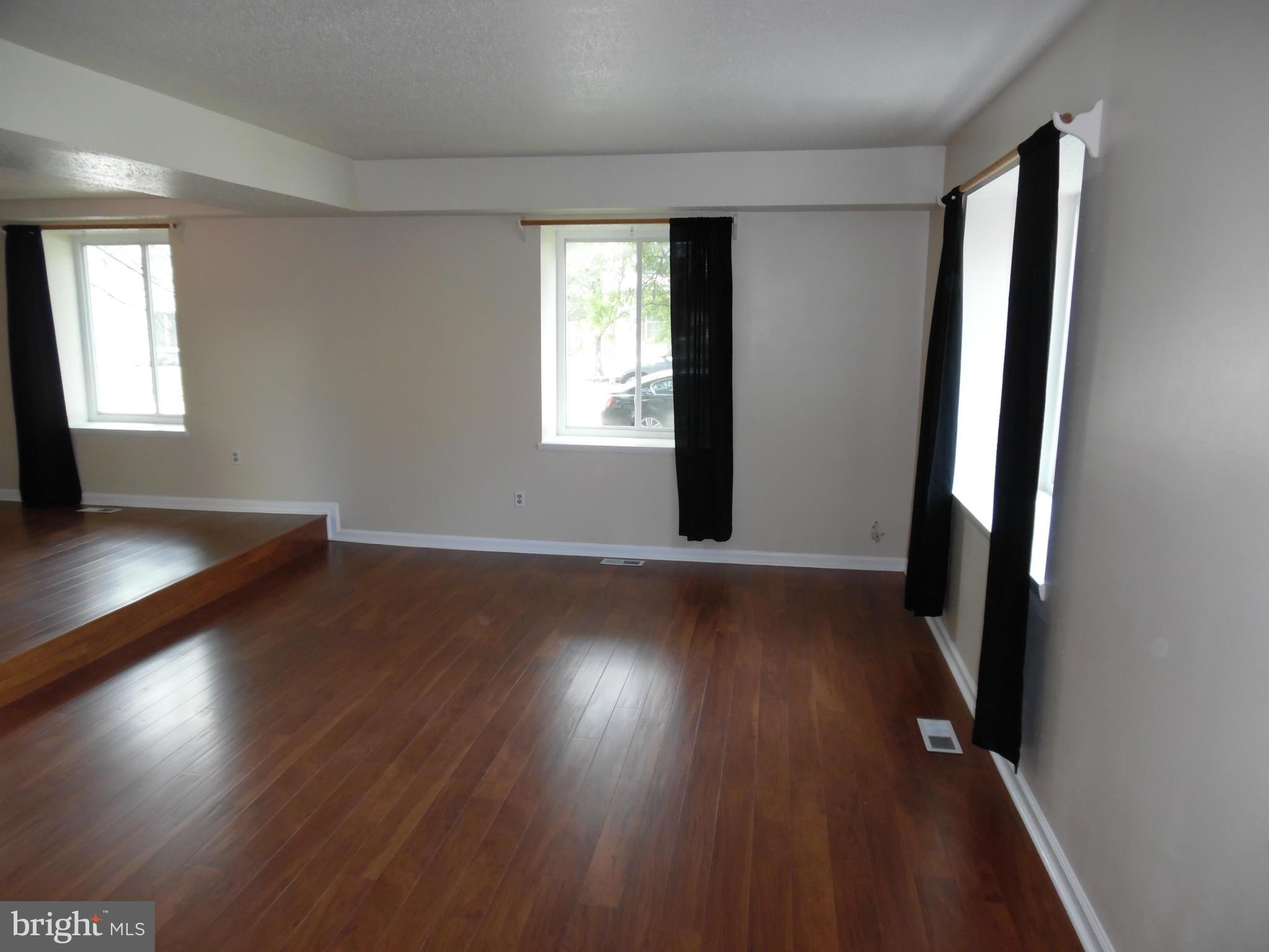 SUGARLAND WEST - Residential