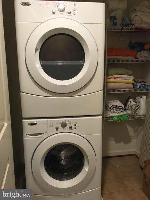 POPLAR RUN - Residential Lease