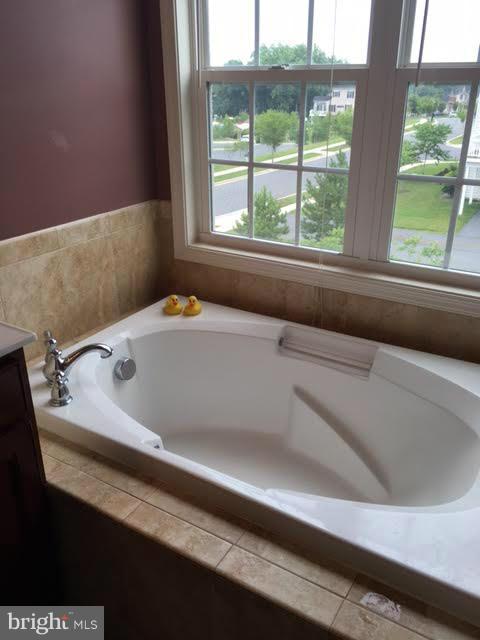 POPLAR RUN - Residential Lease