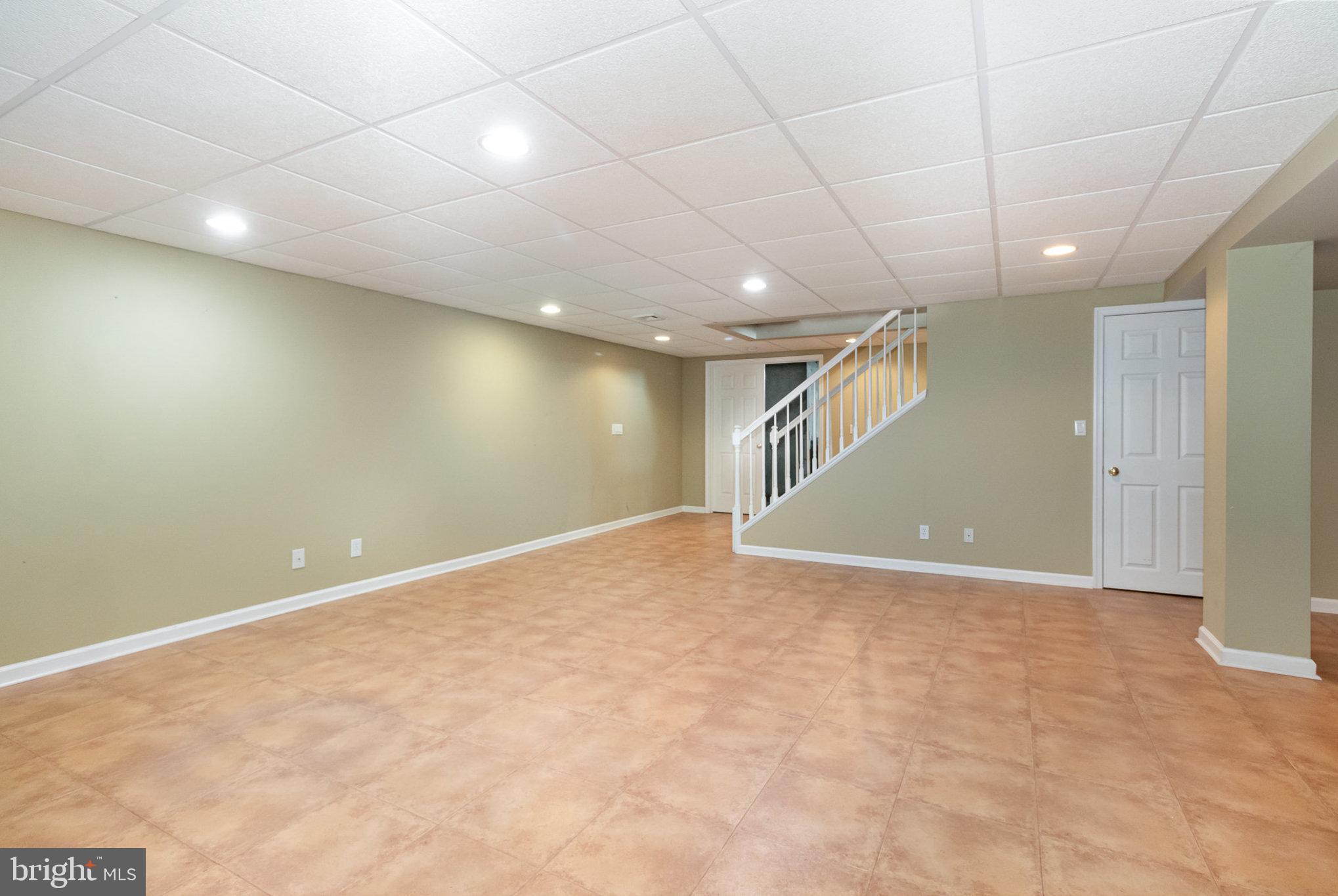 SOUTH LONDONDERRY - Residential