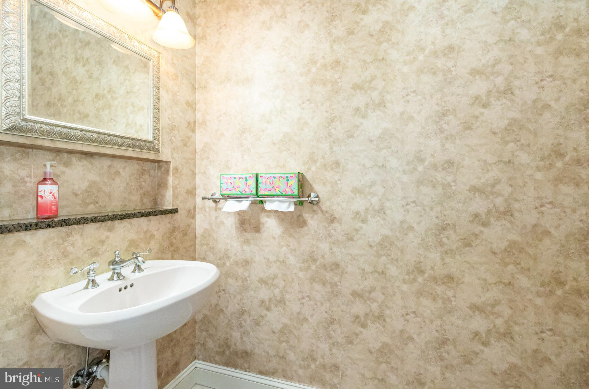 SOUTH LONDONDERRY - Residential