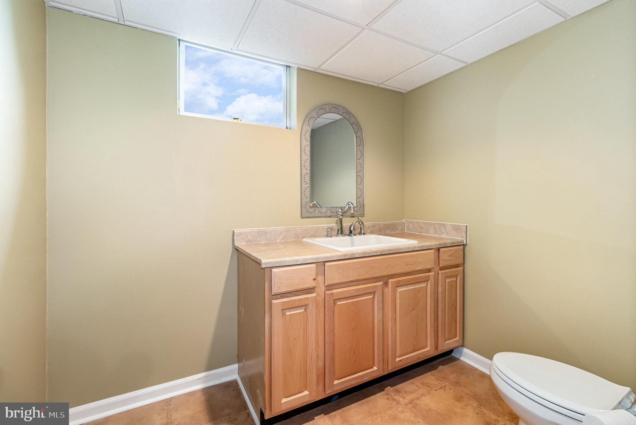 SOUTH LONDONDERRY - Residential