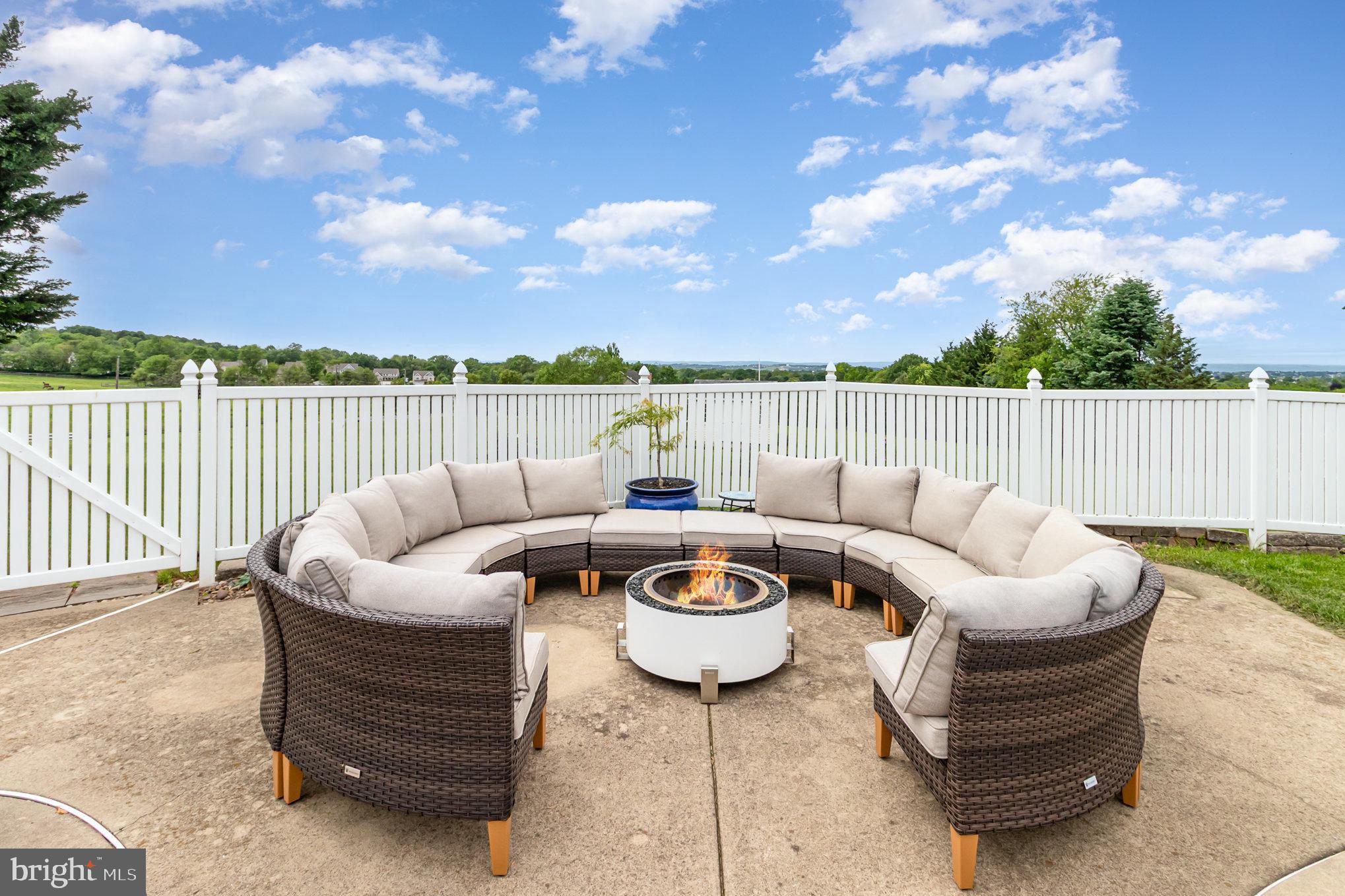 SOUTH LONDONDERRY - Residential