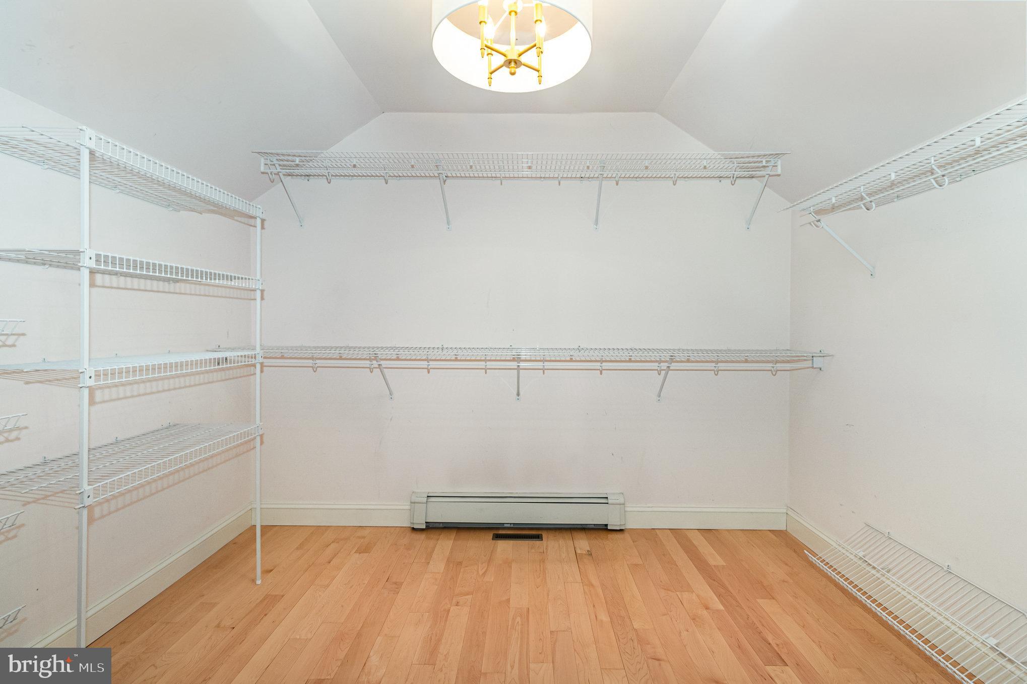 SOUTH LONDONDERRY - Residential