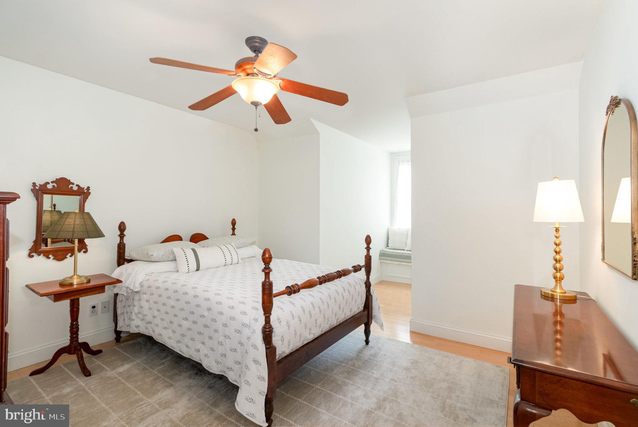 SOUTH LONDONDERRY - Residential