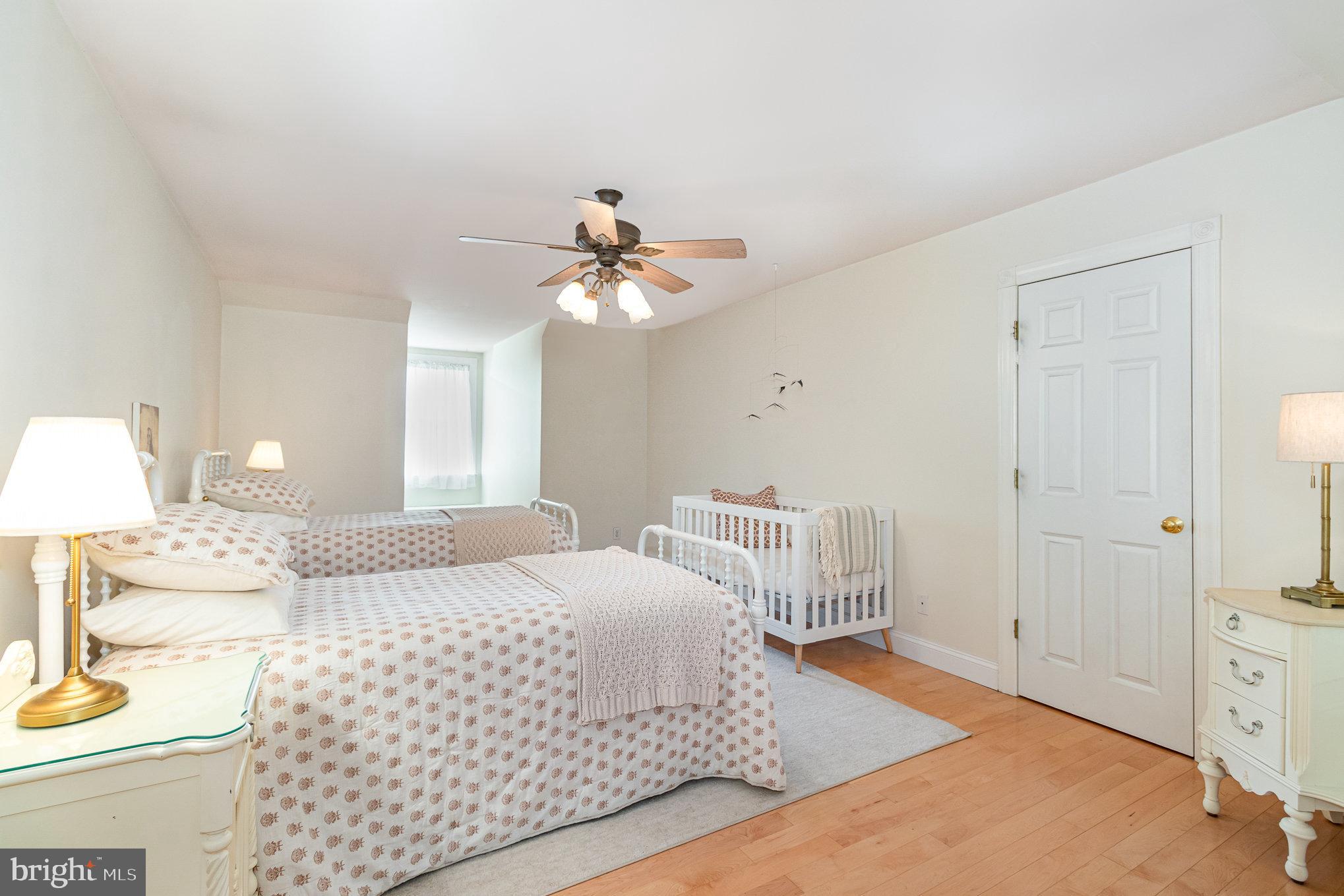 SOUTH LONDONDERRY - Residential