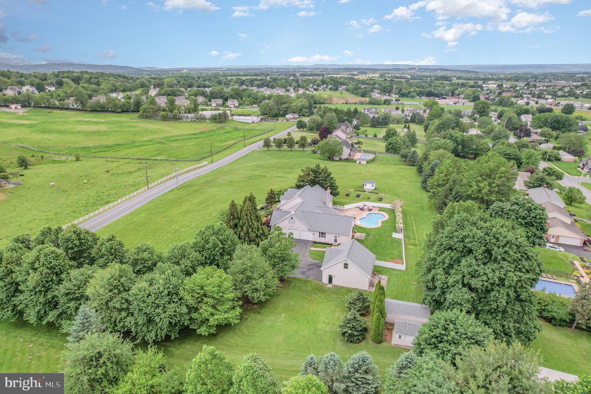 SOUTH LONDONDERRY - Residential