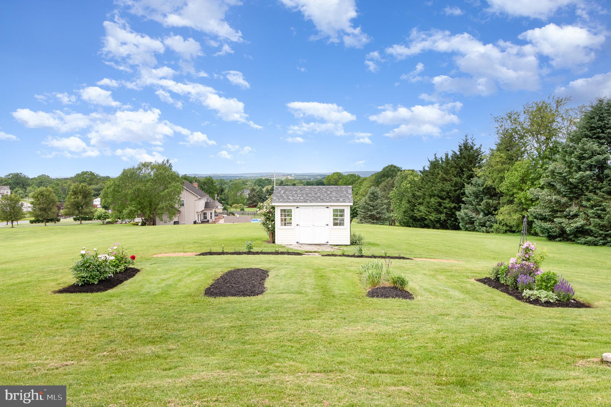 SOUTH LONDONDERRY - Residential