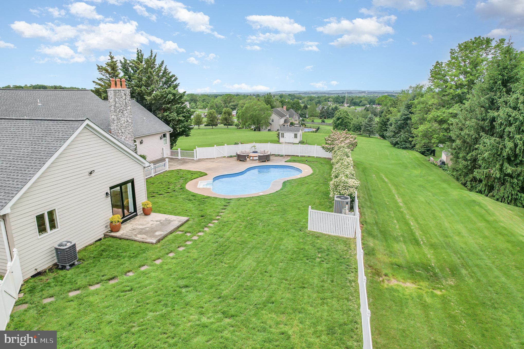 SOUTH LONDONDERRY - Residential