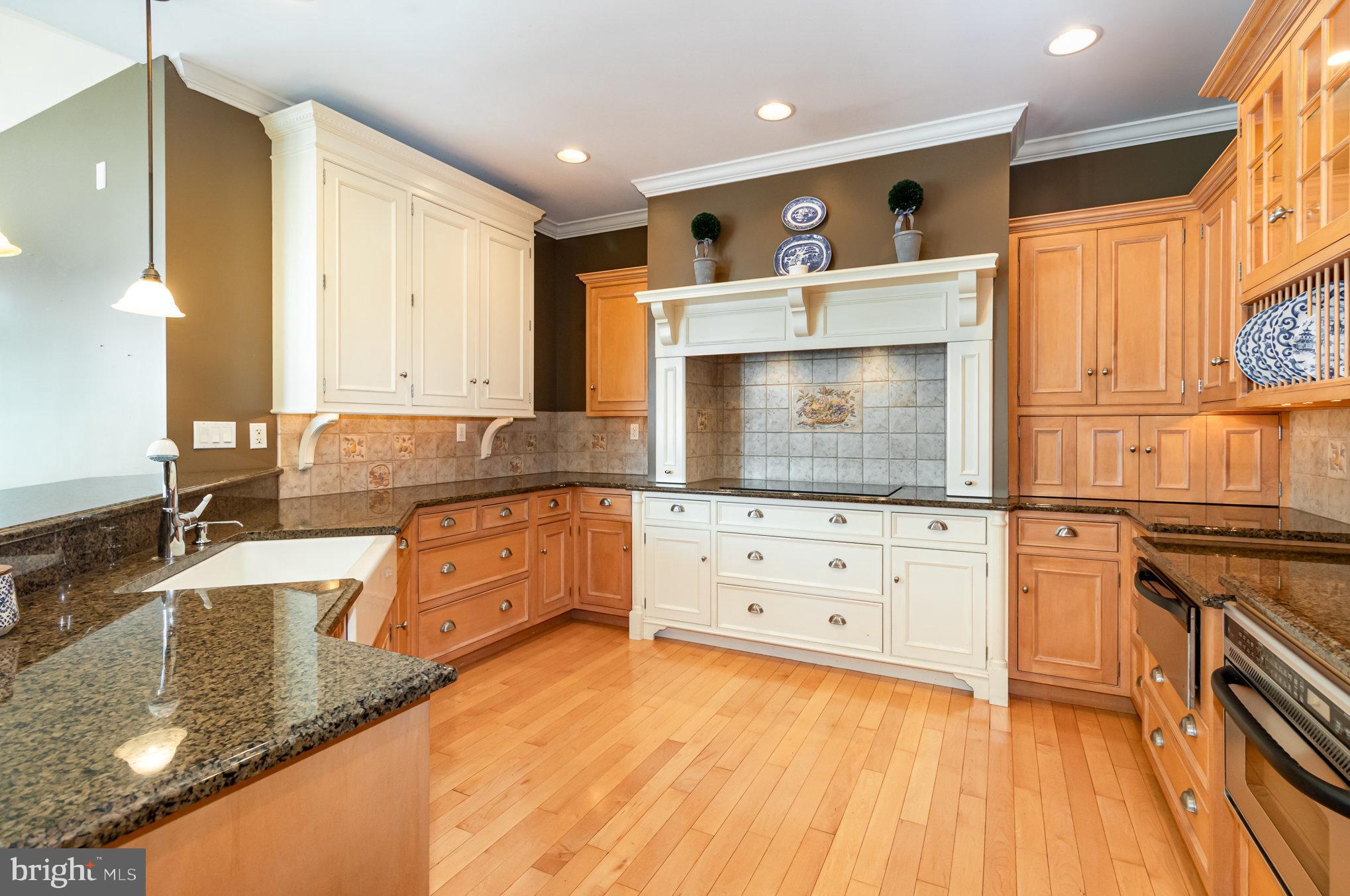 SOUTH LONDONDERRY - Residential