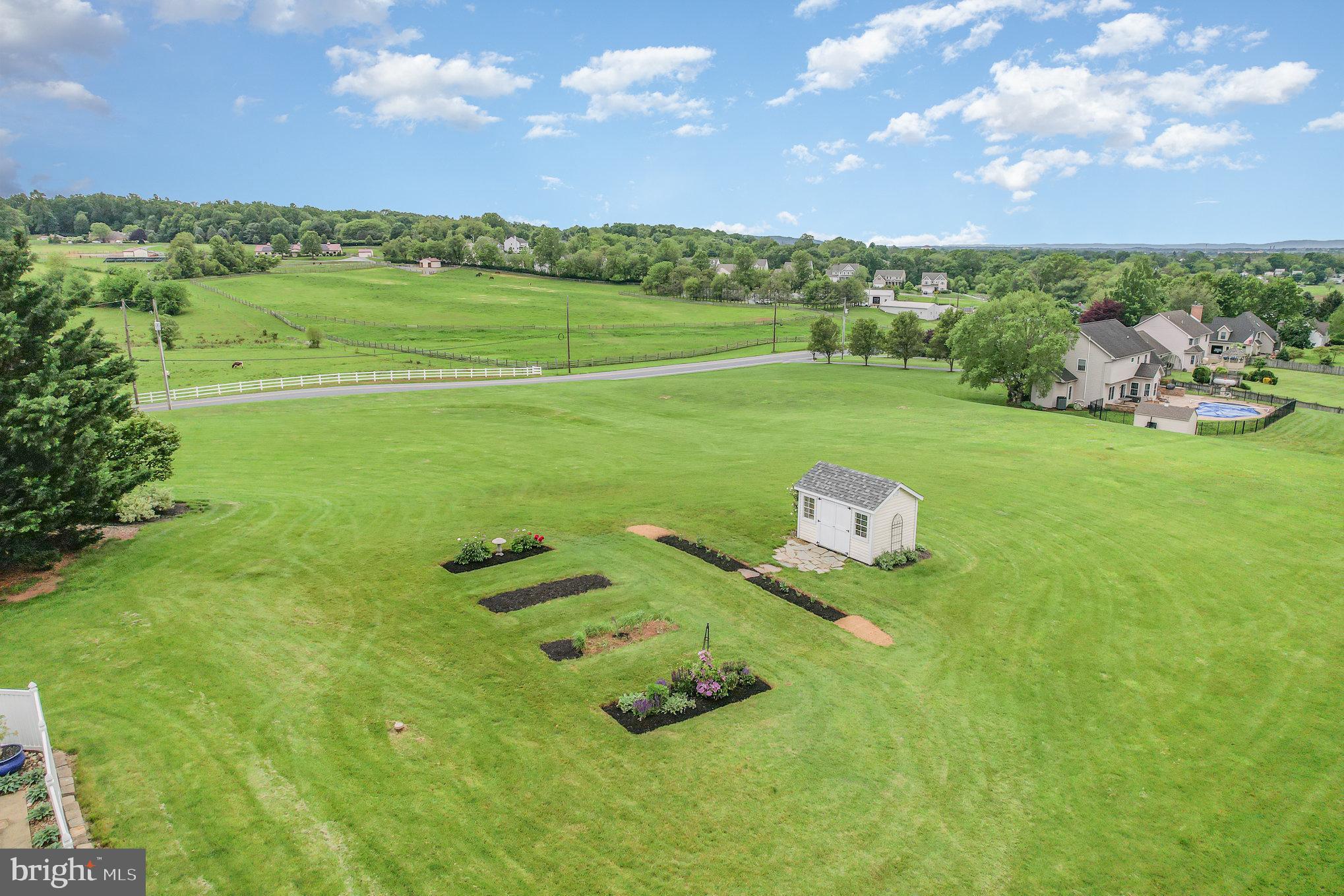 SOUTH LONDONDERRY - Residential