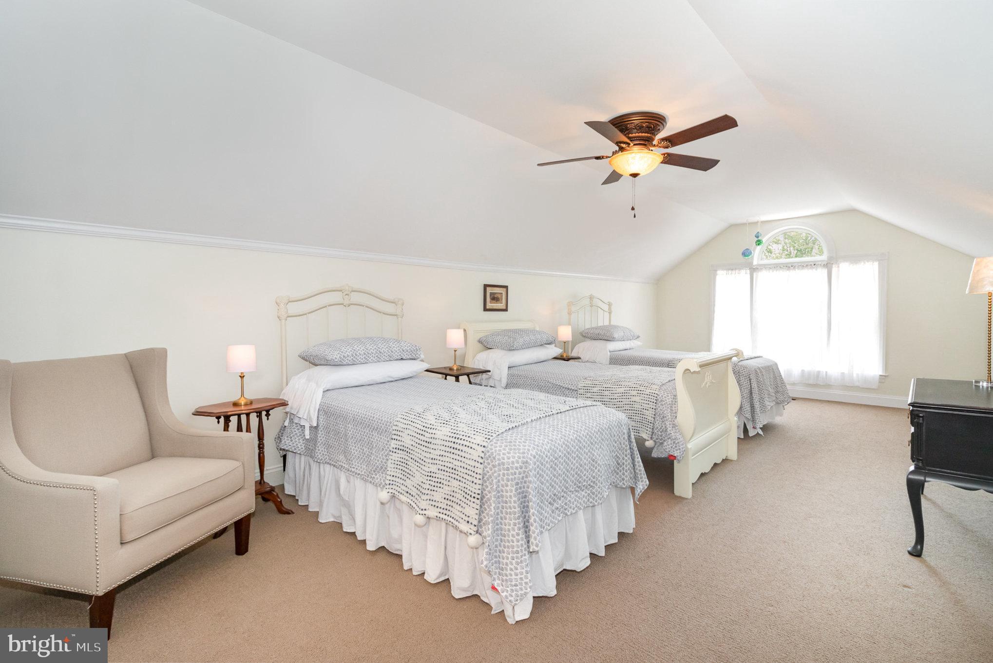 SOUTH LONDONDERRY - Residential