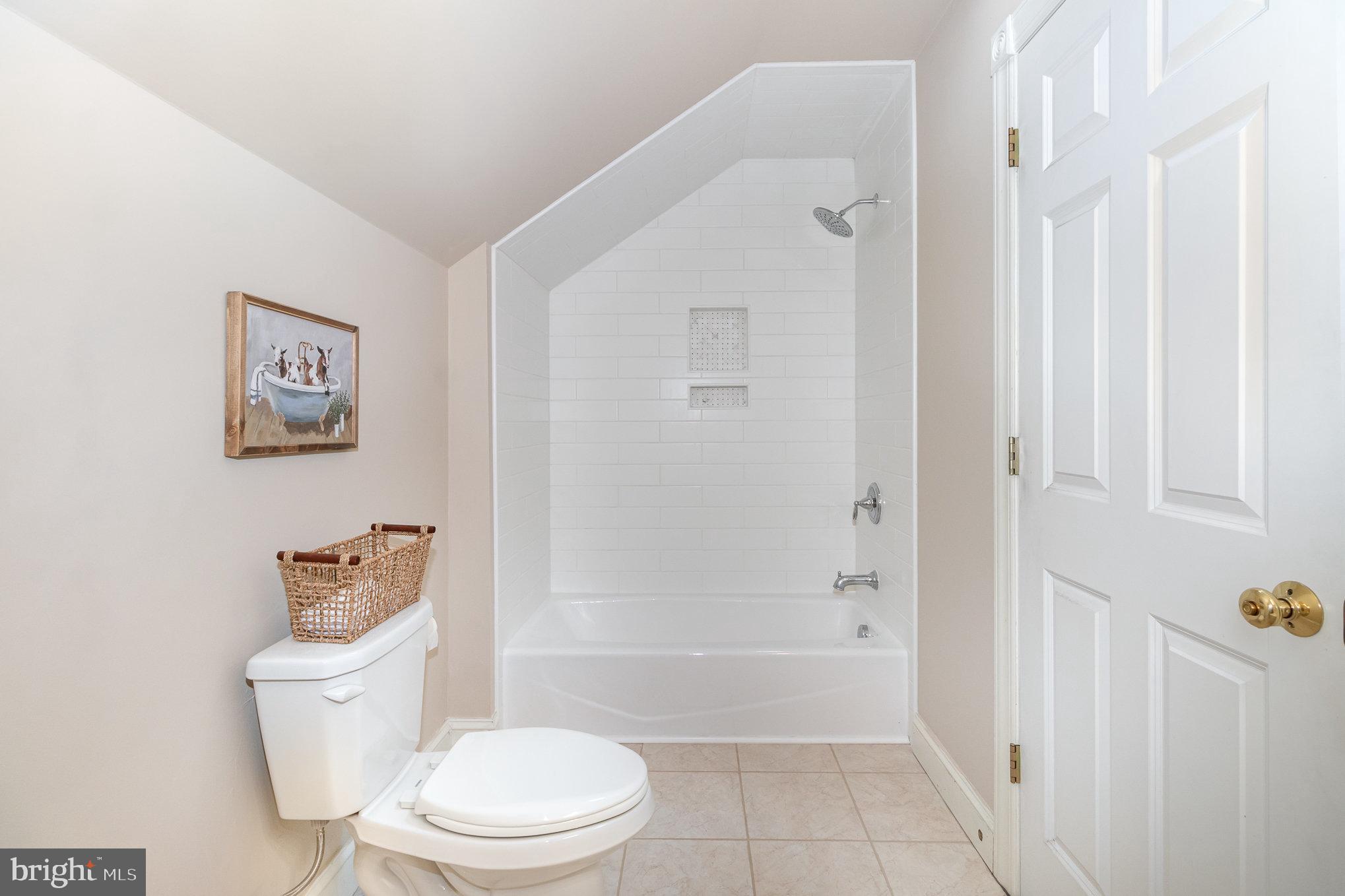 SOUTH LONDONDERRY - Residential